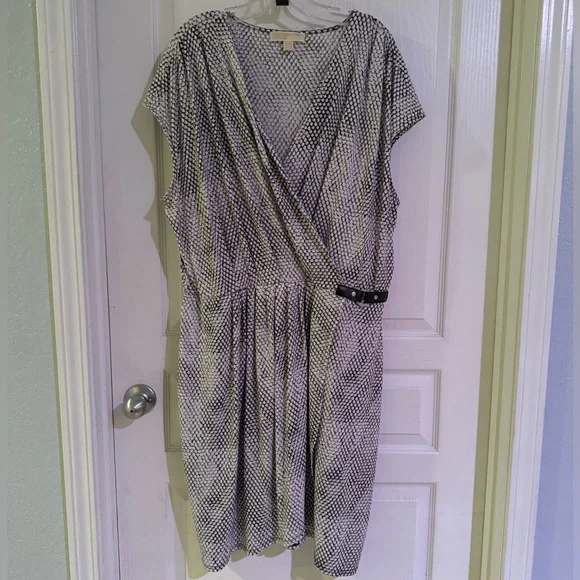 Michael Kors | Women’s Black & White Snake Skin Dress Size 2X - Picture 2 of 5